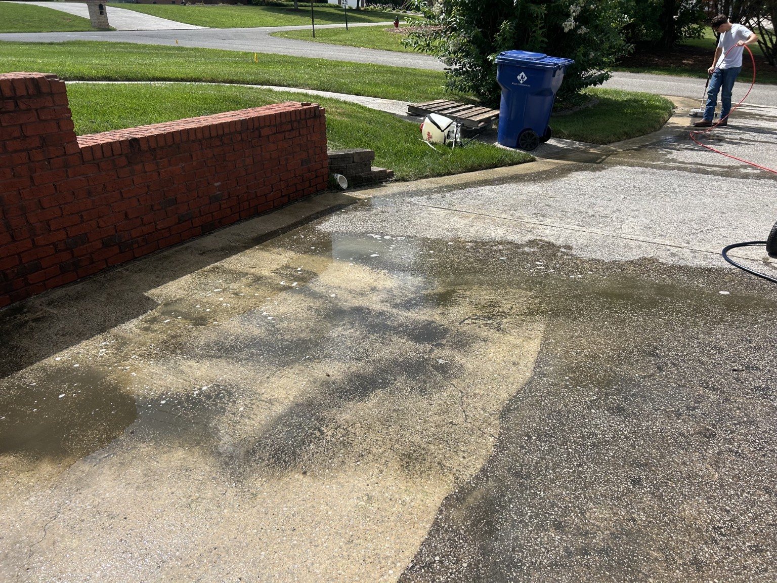 Driveway Cleaning by D & T Pressure Washing near Cookeville TN